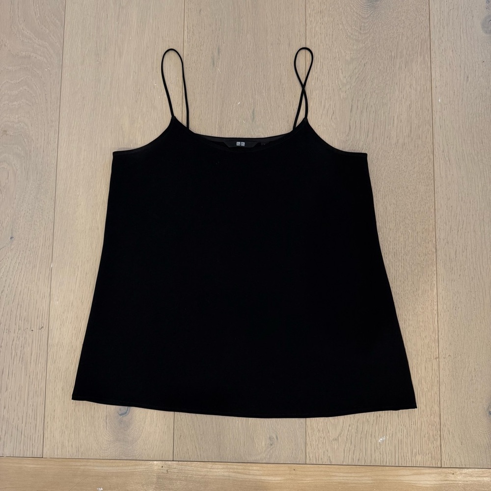 Uniqlo flowy camisole